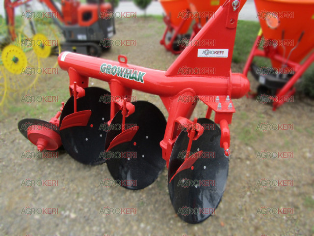 Tárcsás eke 3 fejes, 660mm-es lapokkal, Growmak