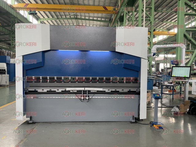 Élhajlító gép, CNC, CHD PAS 11032, prizmás.