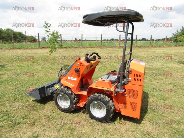 Crawler Minirakodó kerekes, csuszókormányzású, 15 lóerős benzines motorral